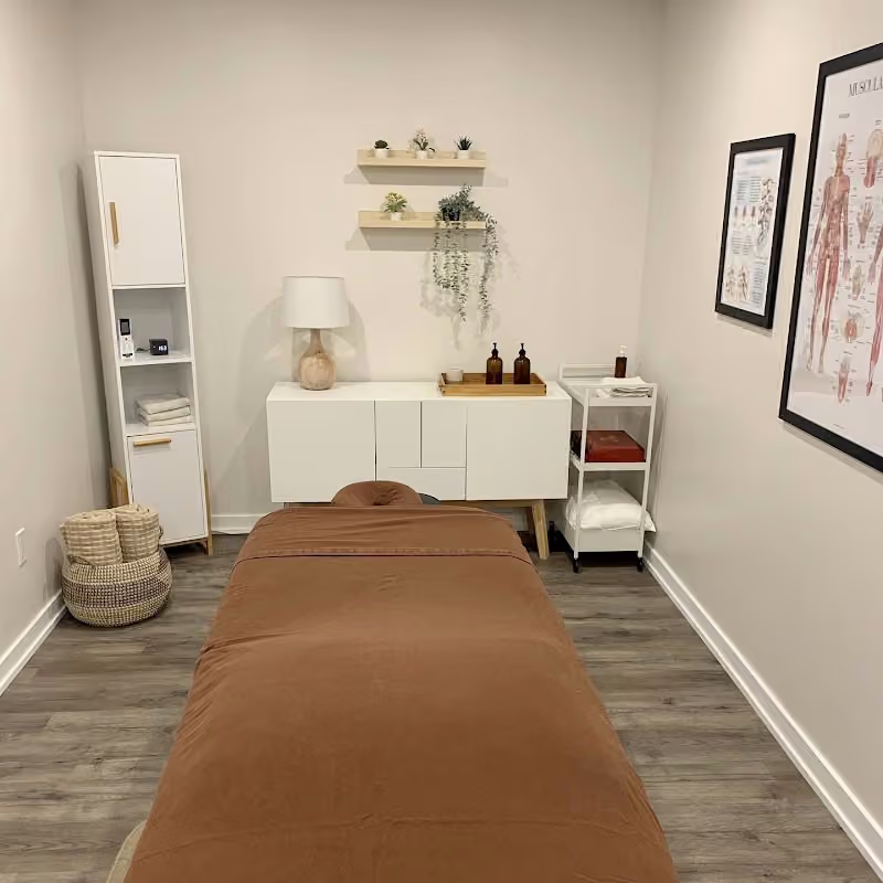 Amanda Pereira, Registered Massage Therapy (RMT)