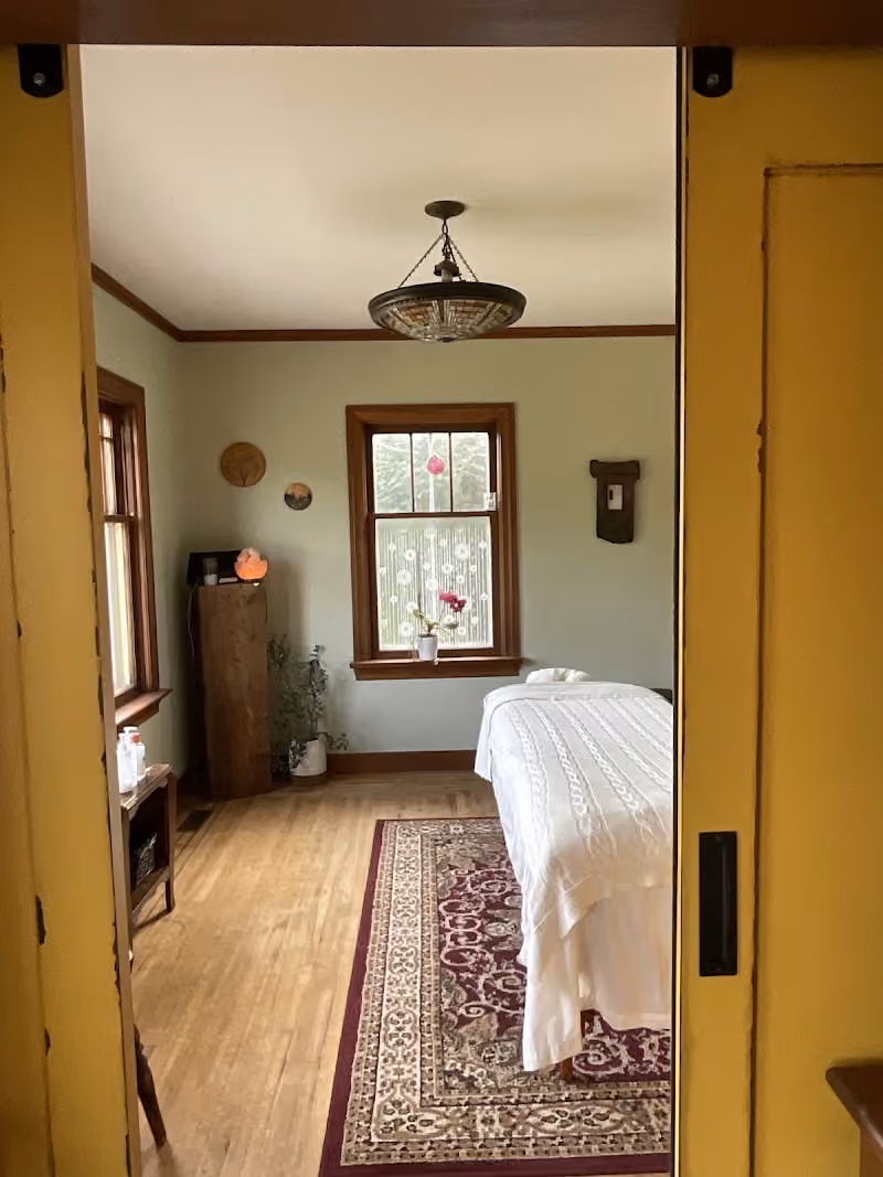 Andrea k denElzen RMT - Massage Therapy - Nelson BC