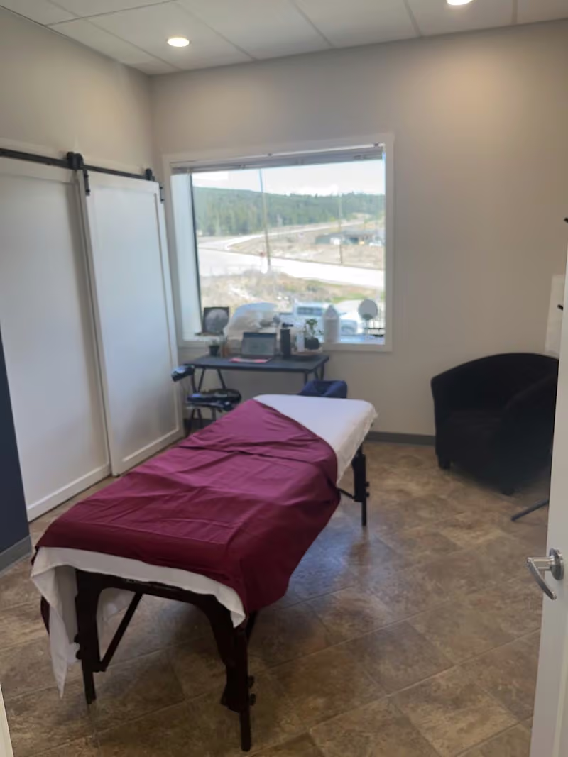 Cade Enns, Registered Massage Therapist