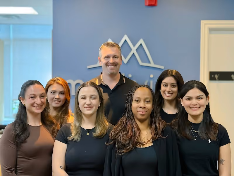 Castlefield Chiropractic - Chiropractor Toronto