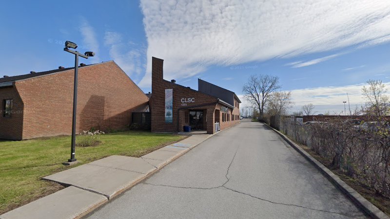 Clsc Et Groupe de Médecine de Famille Universitaire du Marigot in Laval, Quebec