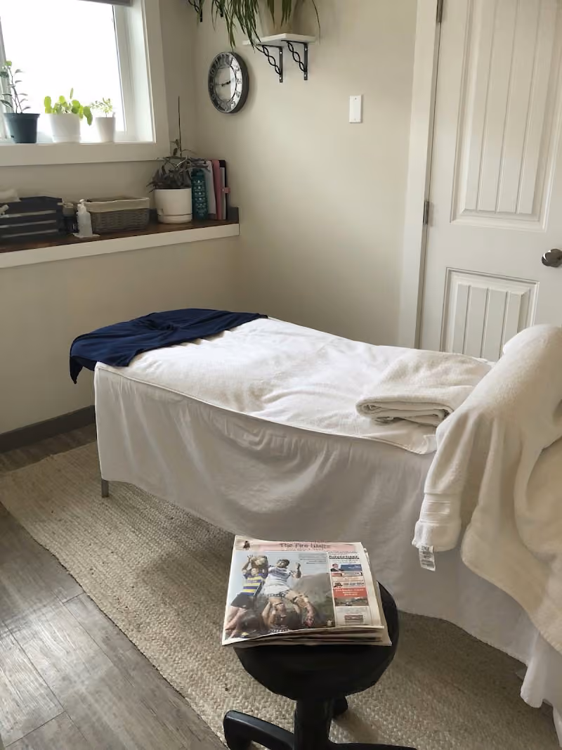 DeeDee's Sport Therapy and Massage