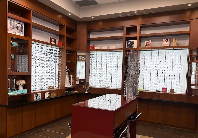 Dr. Laura Di Nino, Optometrist