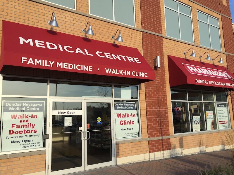 Dundas Neyagawa Medical Centre and Pharmacy in Oakville, Ontario
