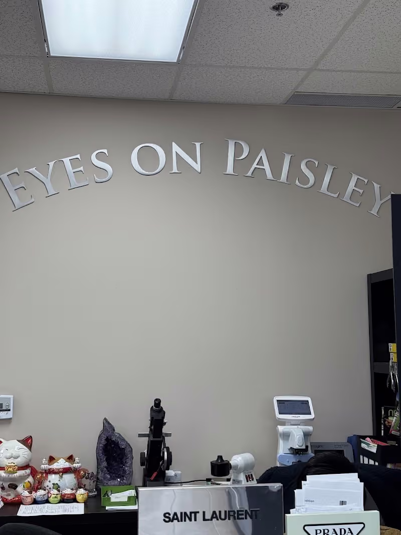 Eyes On Paisley