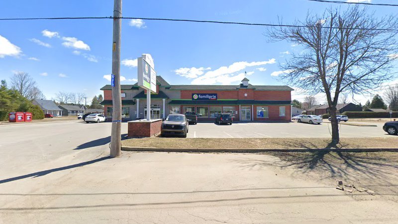 Familiprix (450 Avenue de Saint-Georges) à Shawinigan (Québec)