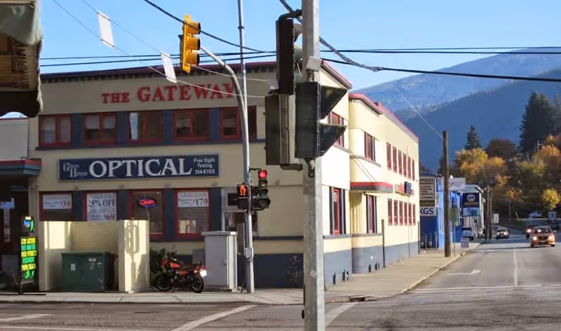 Glass House Optical in Nelson