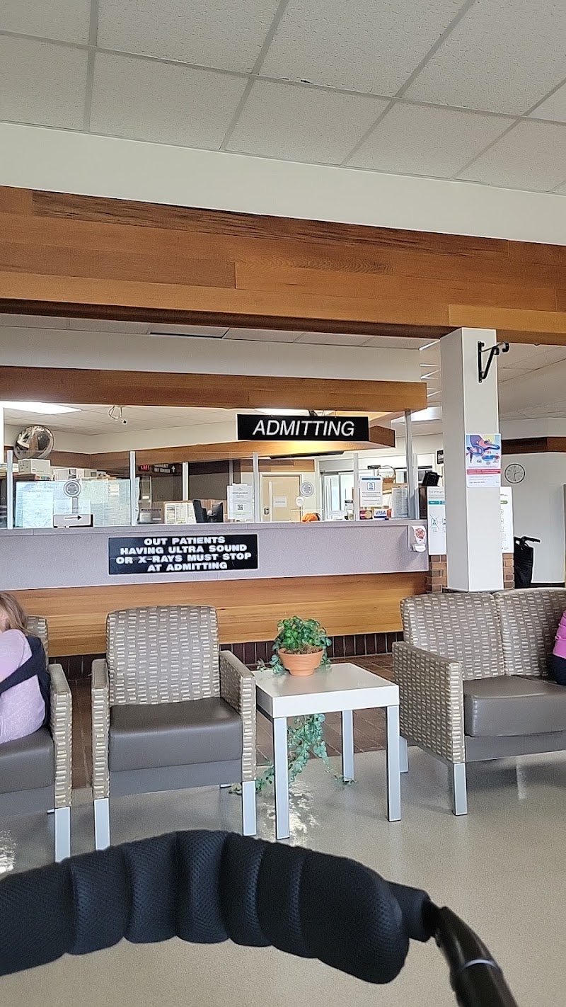 Hinton Healthcare Centre, photo 2