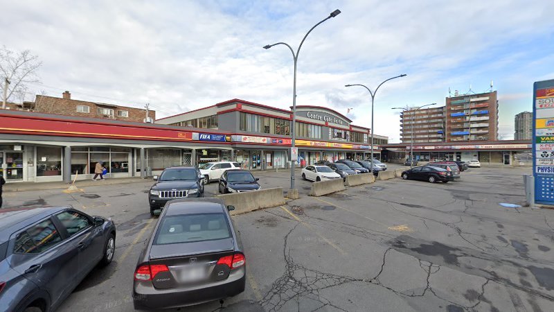 Jean Coutu (237 Blvd Boulevard de la Côte-Vertu) in Montréal, Quebec