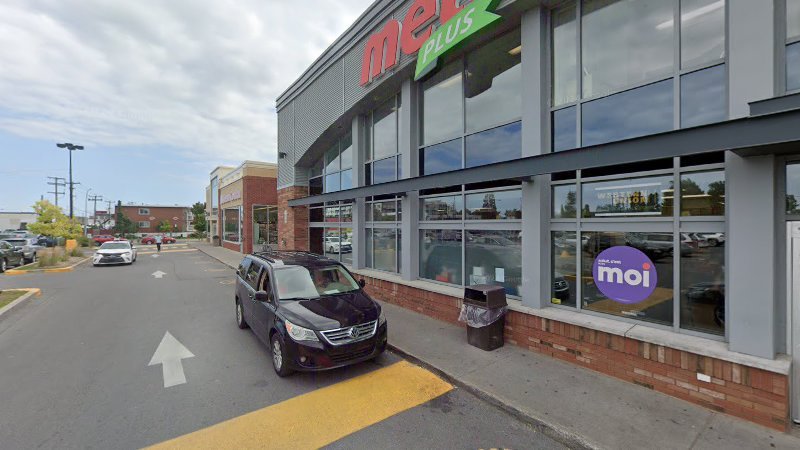 Jean Coutu (1876 Avenue Dollard) in Montréal, Quebec
