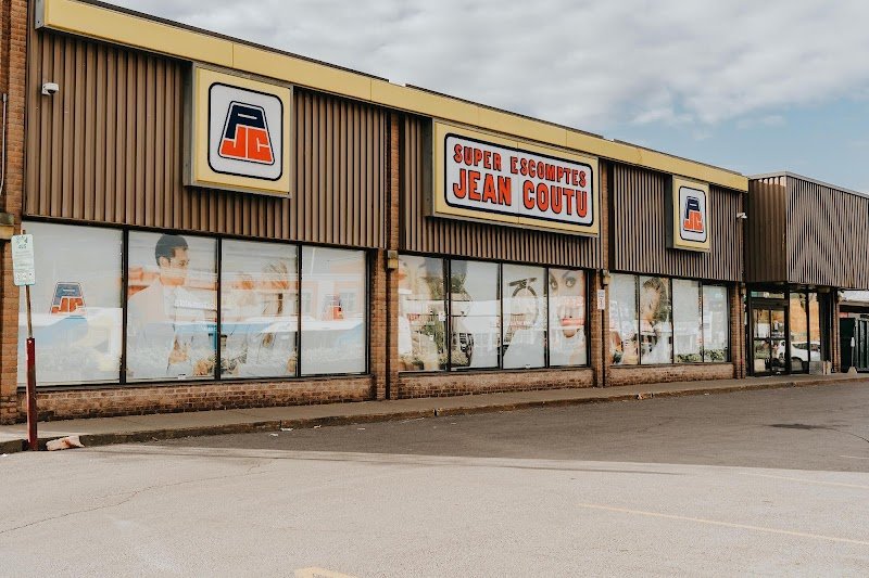 Jean Coutu (6420 Rue Sherbrooke Est) in Montréal, Quebec