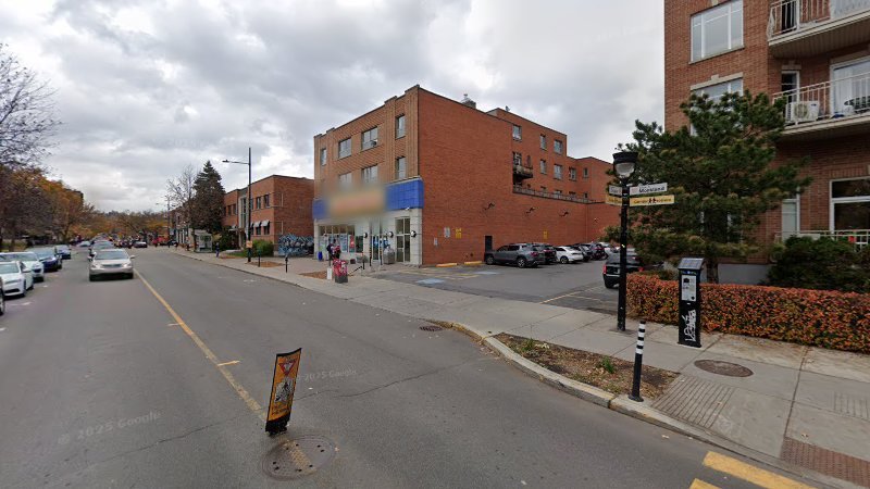 Jean Coutu (5820 Avenue de Monkland) in Montréal, Quebec