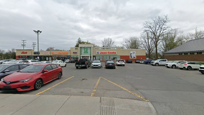 Jean Coutu (Boulevard Arthur-Sauvé) à Laval (Québec)