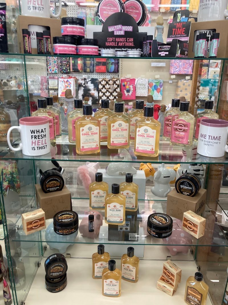 MacKenzie Drugs, photo 3