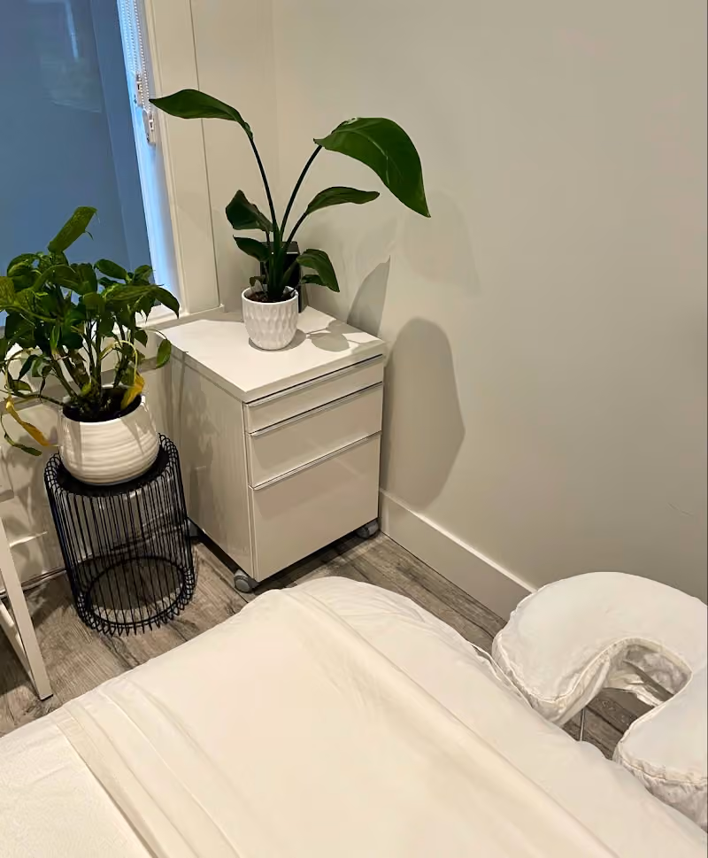 Marieta Akalski, RMT - Squamish Massage Therapy