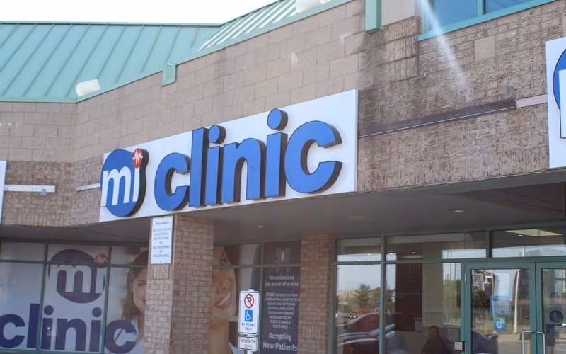 Mi Clinic @Erin Mills Mall Plaza in Mississauga, Ontario