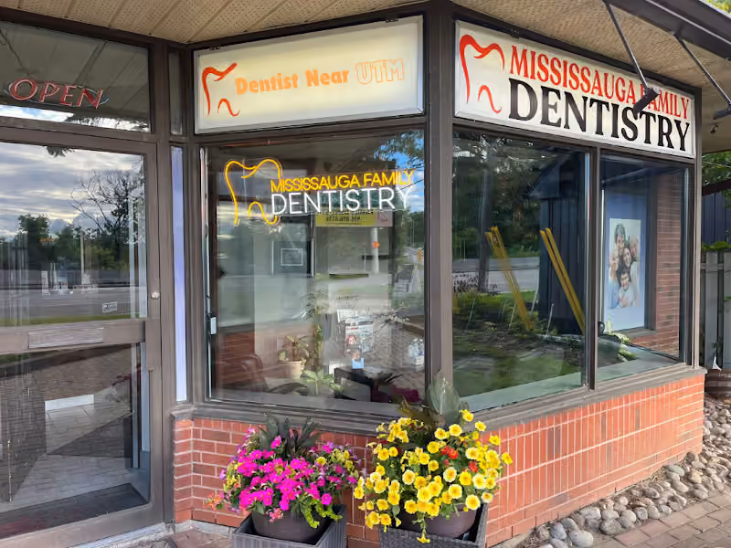 Mississauga Family Dentistry - Dentist Near UTM