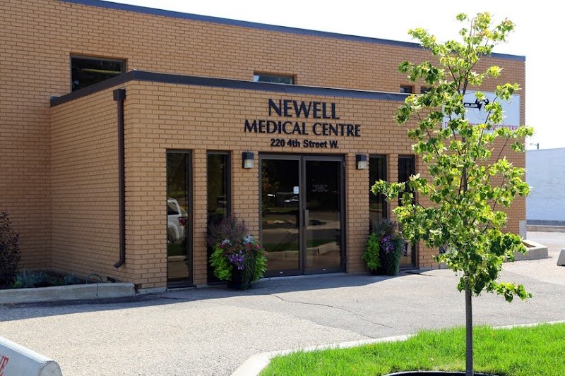 Newell Associate Clinic in Brooks