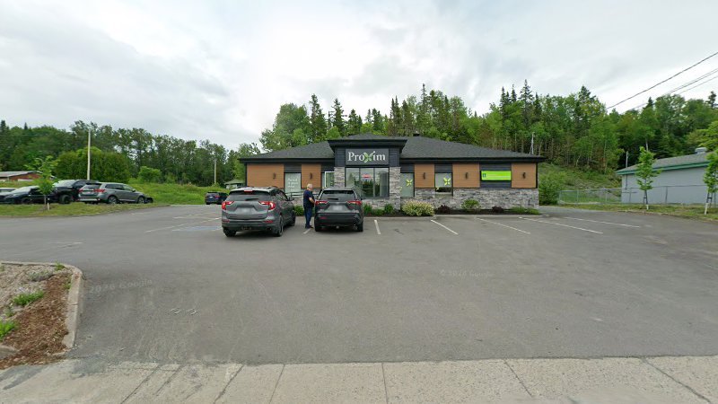 Pharmacie William Tyrbude-Landry à Rimouski (Québec)