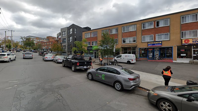 Proxim (6640 Avenue de Darlington) à Montréal (Québec)