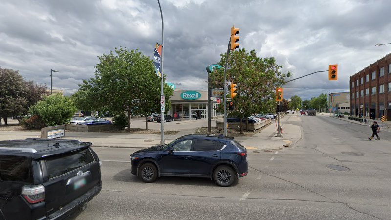 Rexall (676 Portage Avenue), photo 2