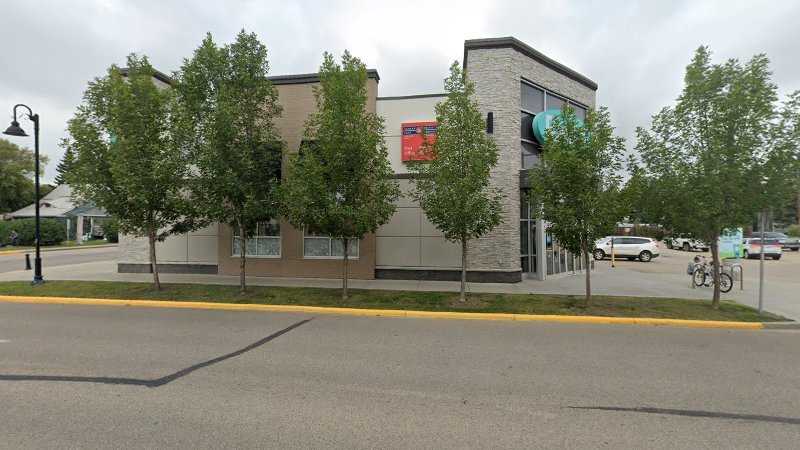 Rexall Pharmacist Care Walk-in Clinic in Lacombe, Alberta