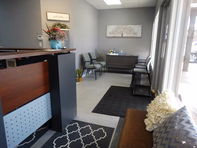 Roux Denture Clinic