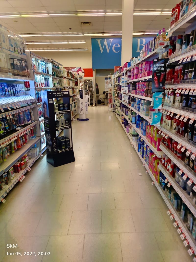 Shoppers Drug Mart (2533 Portage Avenue), photo 2