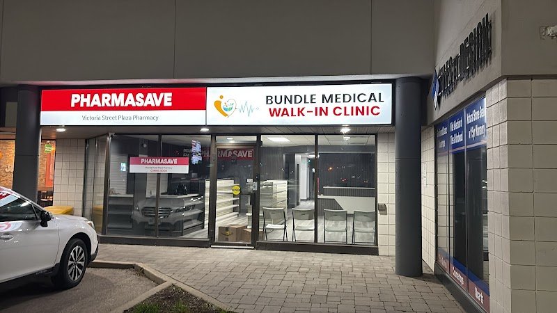 Walk-in Clinic Bundle Medical Victoria Street Plaza & Pharmasave in Kitchener, Ontario
